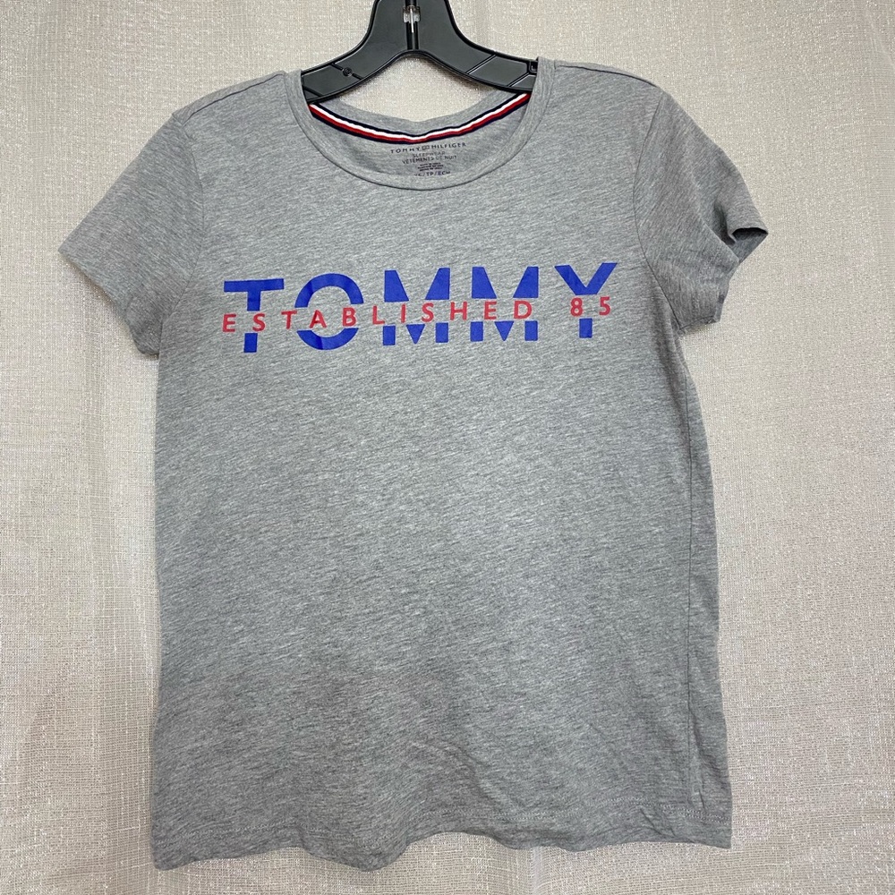 Tommy top